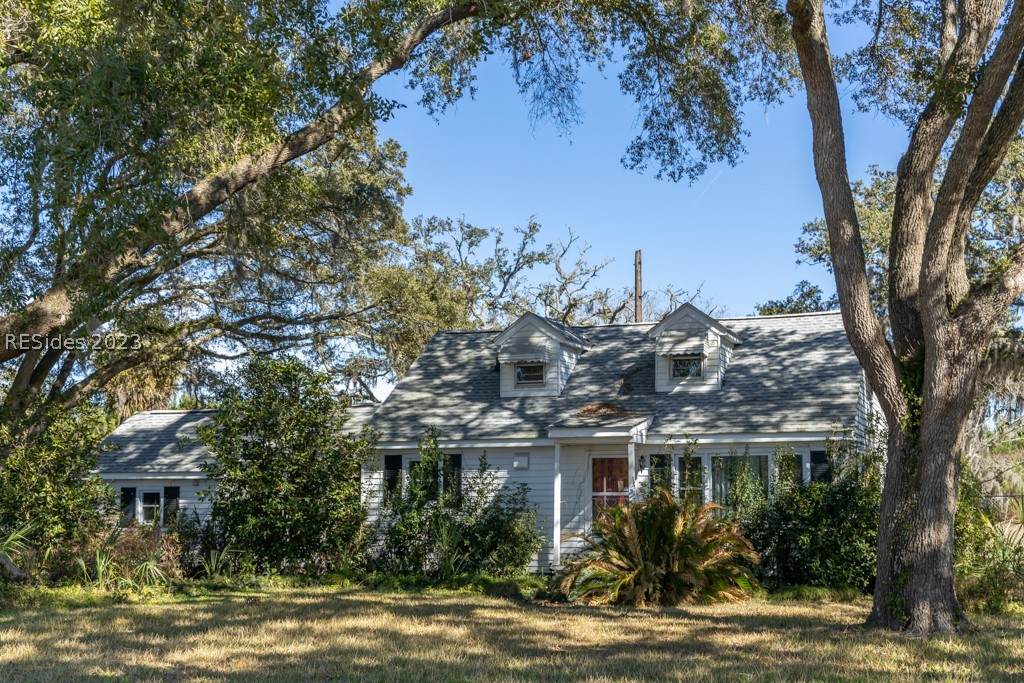 2410 Grays Highway - Photo 1
