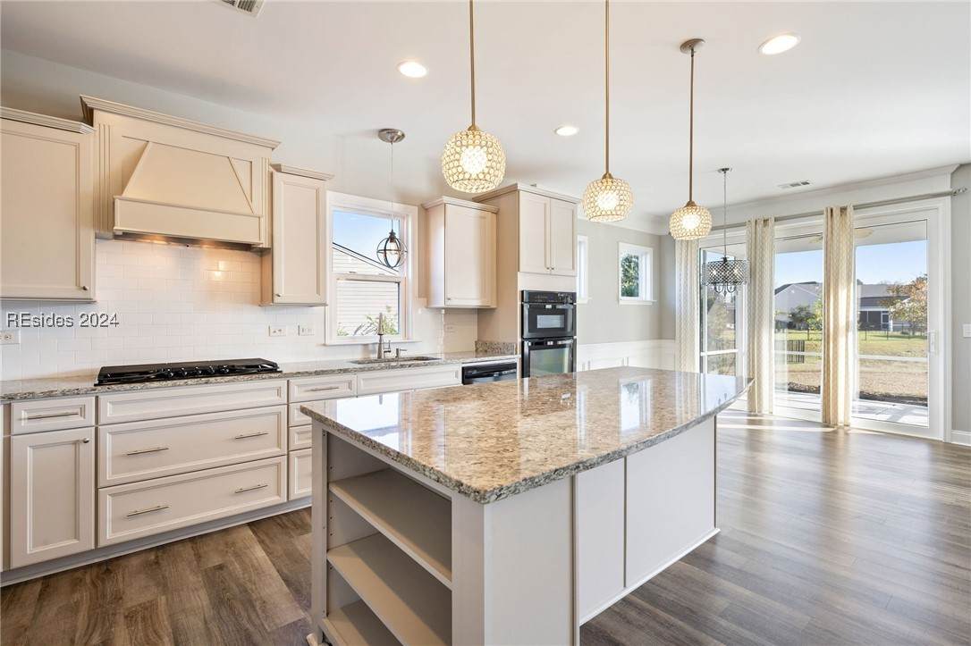 38 Rosewood Lane - Photo 1