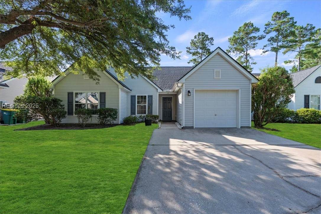 13 Spruce Drive - Photo 1