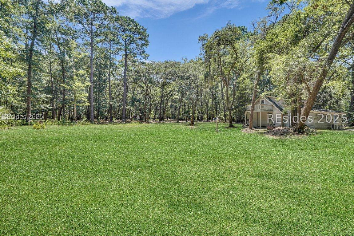 12 Pine View Drive - Photo 1