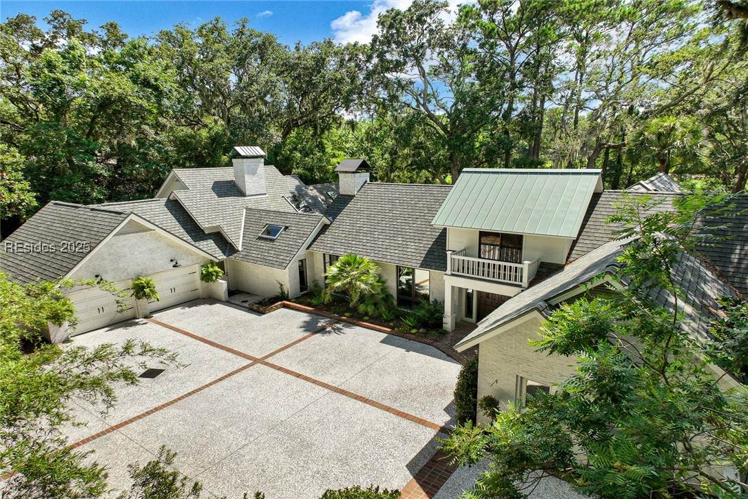 8 Royal Crest Drive - Photo 1