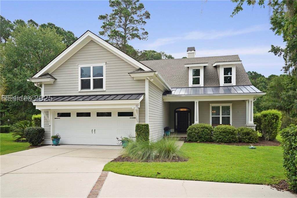 12 Halburton Circle - Photo 1