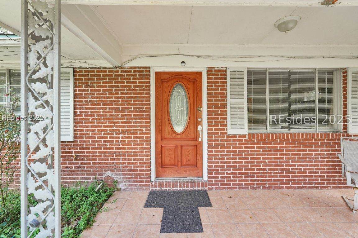 138 Ridgeland Road - Photo 1