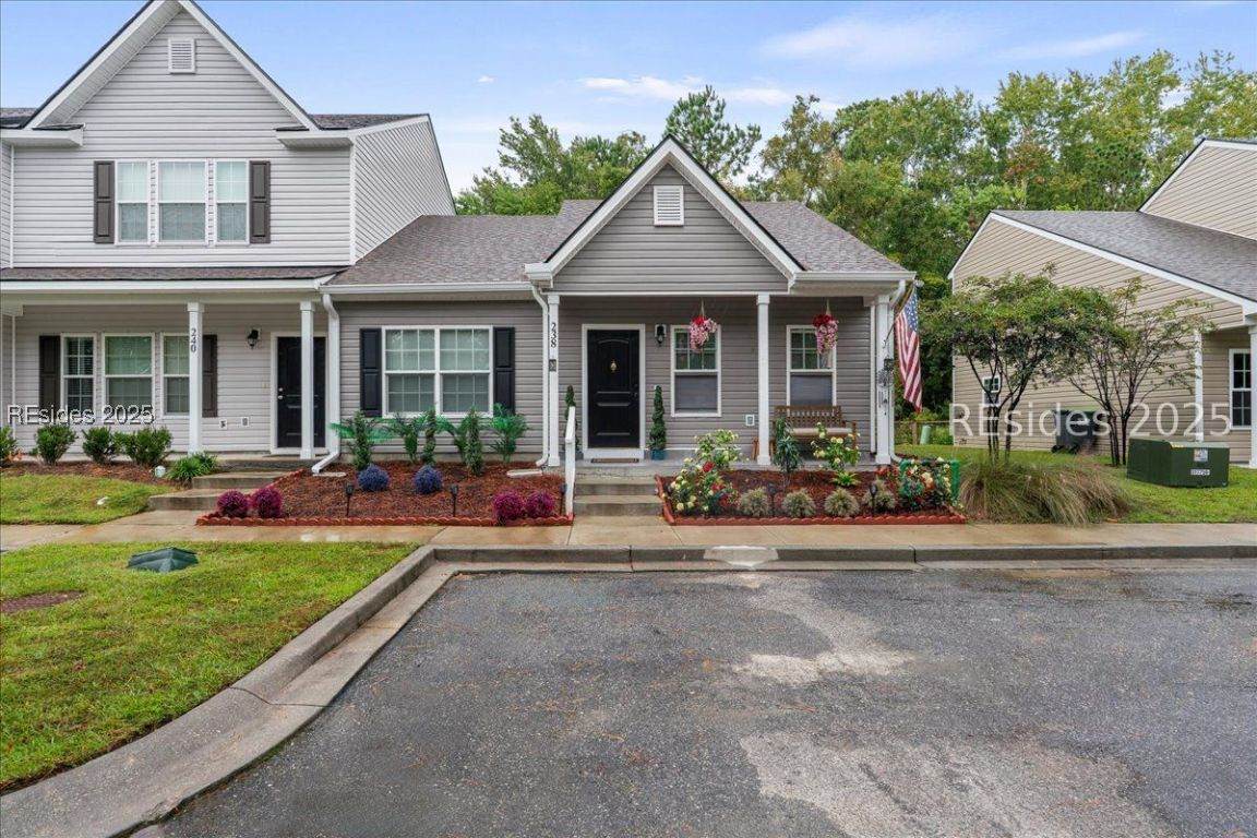 238 Admiration Avenue - Photo 1