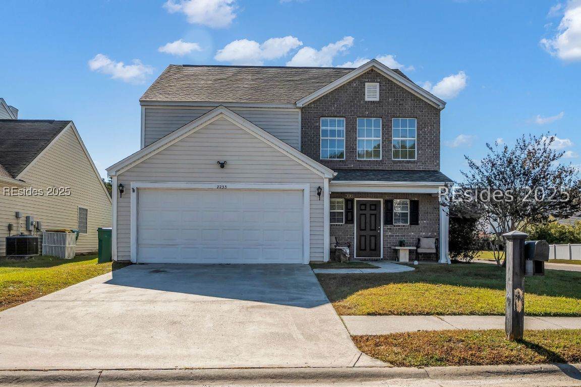 2233 Blakers Boulevard - Photo 1