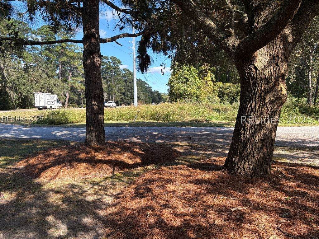 572 Sea Island Parkway - Photo 1