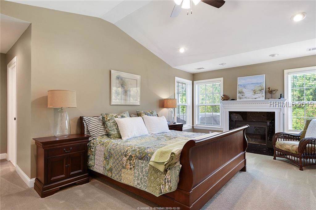 4 Sedgewick Avenue - Photo 1