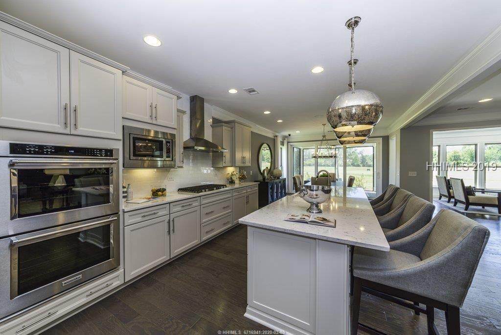 383 Dawnbrook Court - Photo 1