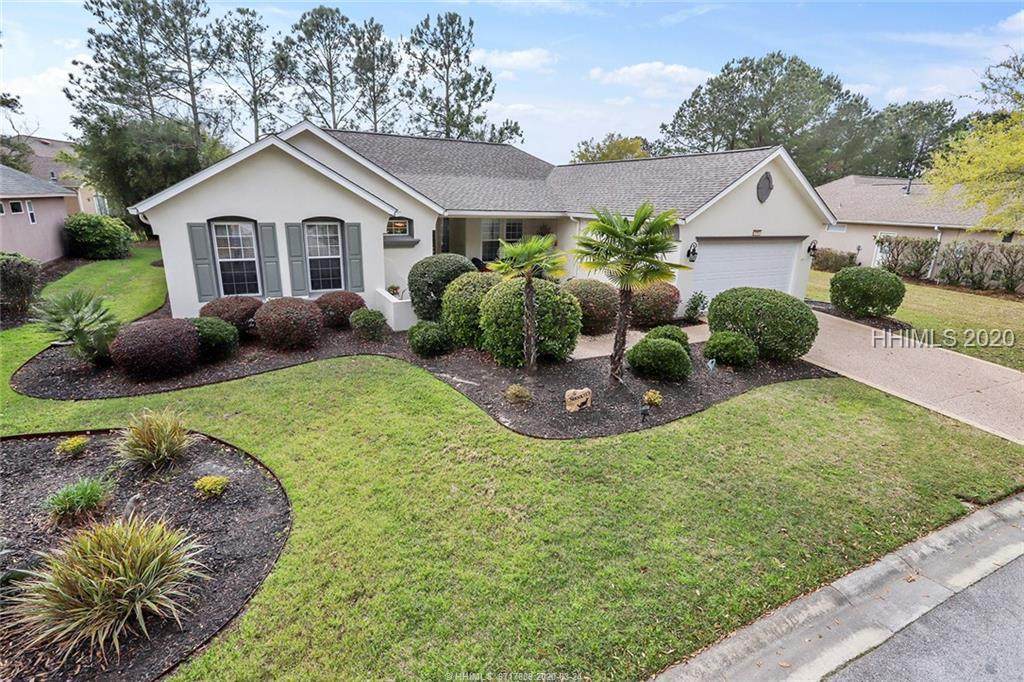 214 Hampton Circle - Photo 1