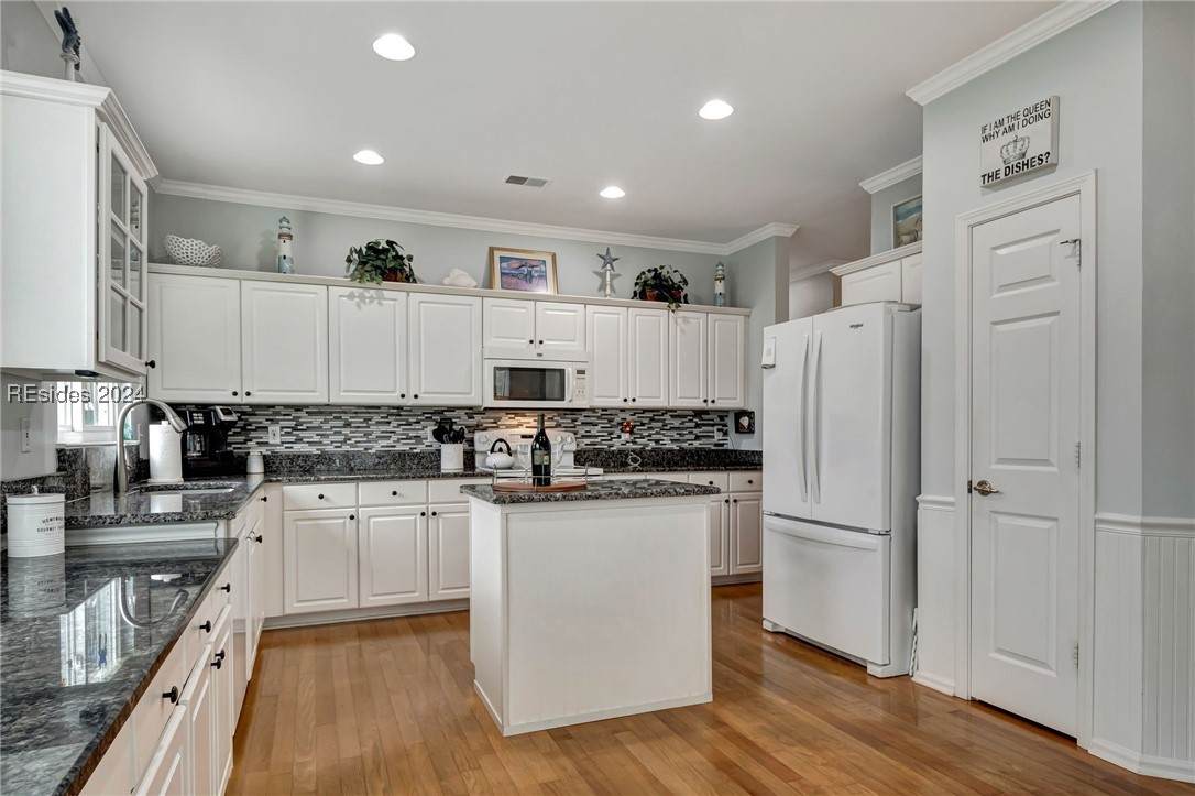 9 Norton Court - Photo 1