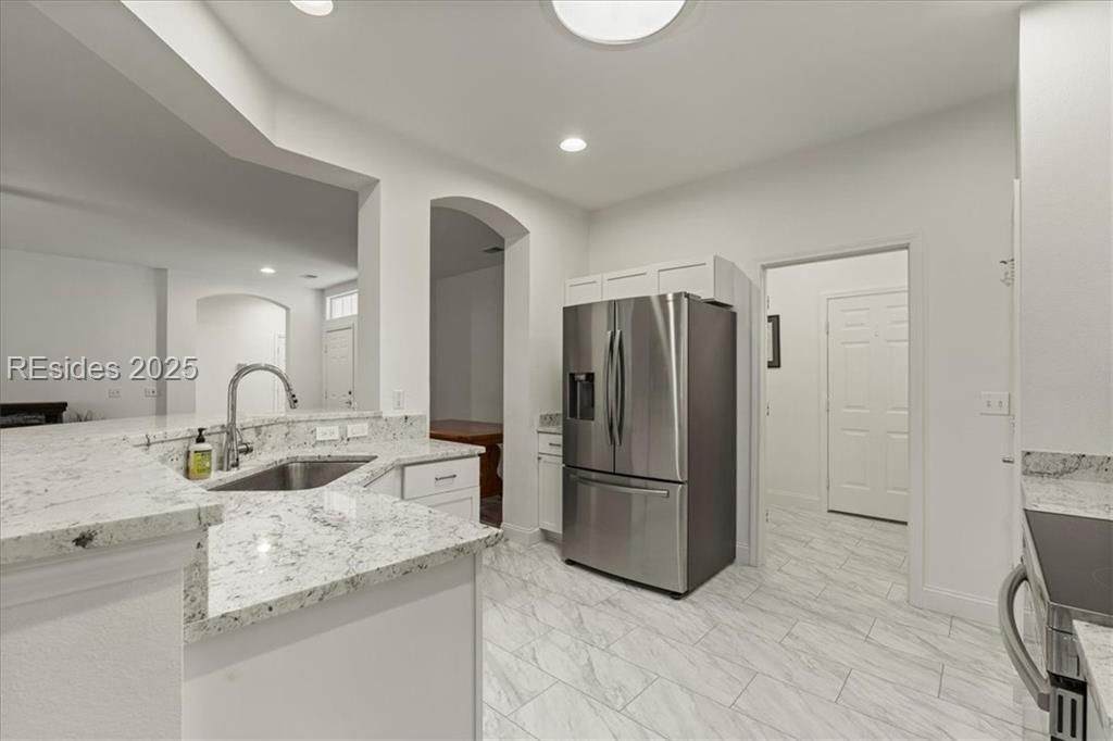 61 Hampton Circle - Photo 1