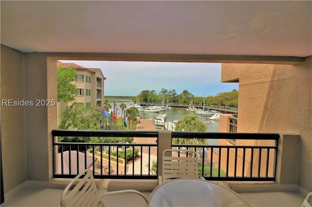 9 Harbourside Lane - Photo 1