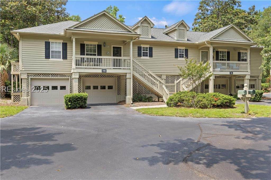 30 Valencia Drive - Photo 1