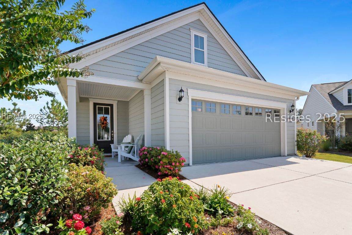 582 Blue Jay Lane - Photo 1