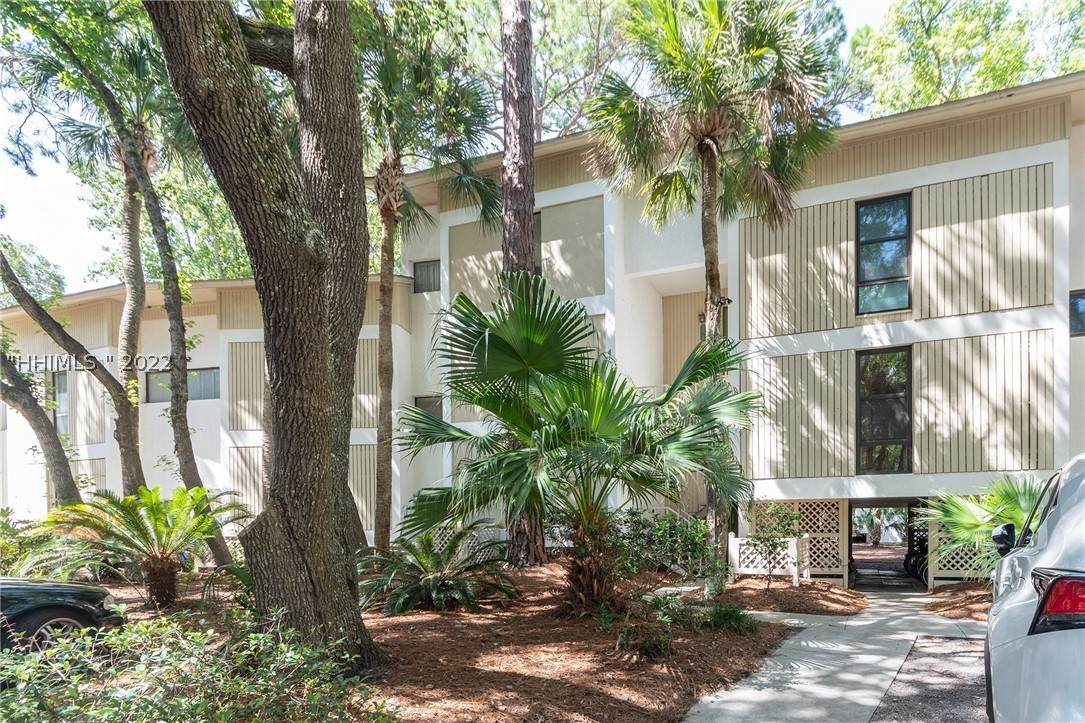 42 Forest Beach Drive - Photo 1