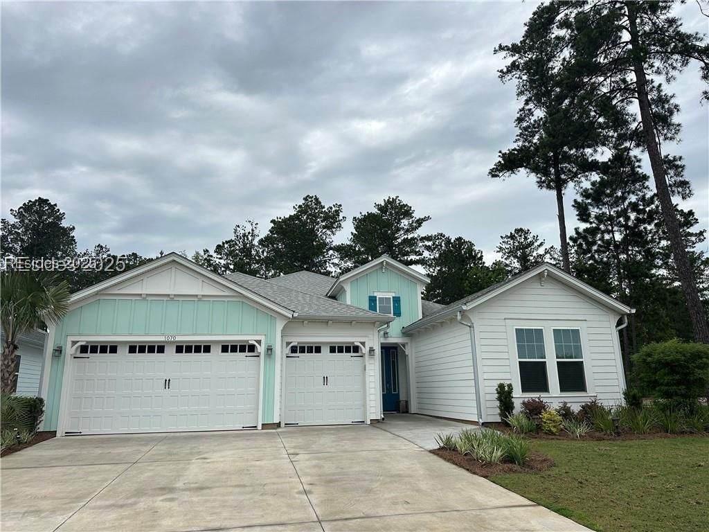 1070 Shoreside Drive - Photo 1