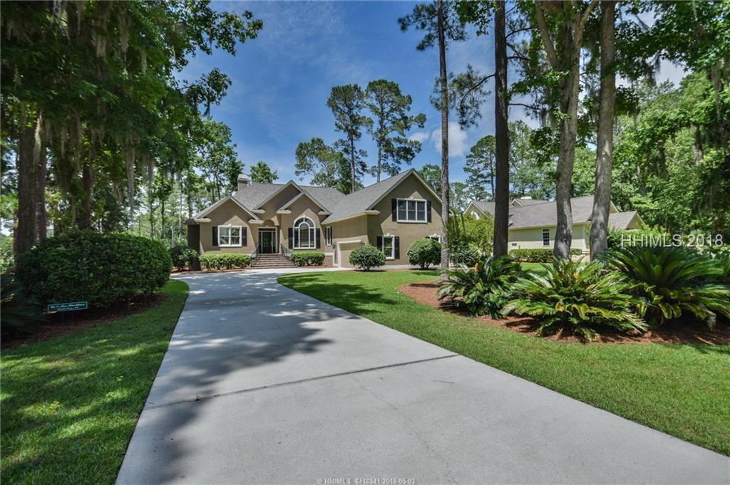 15 Longwood Drive - Photo 1