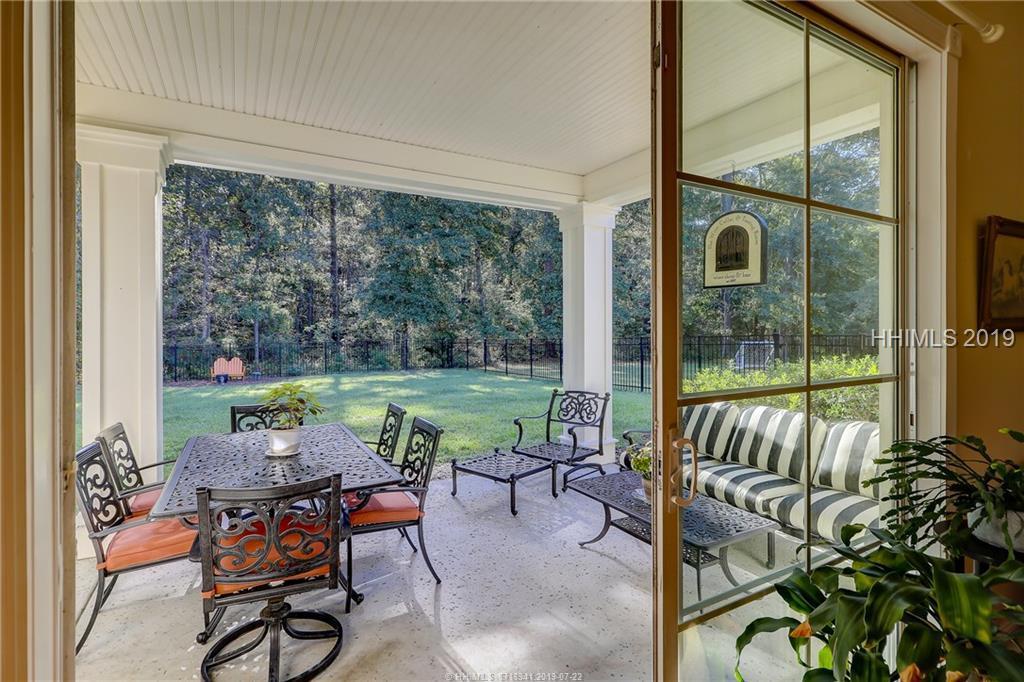 40 Glencairn Avenue - Photo 1