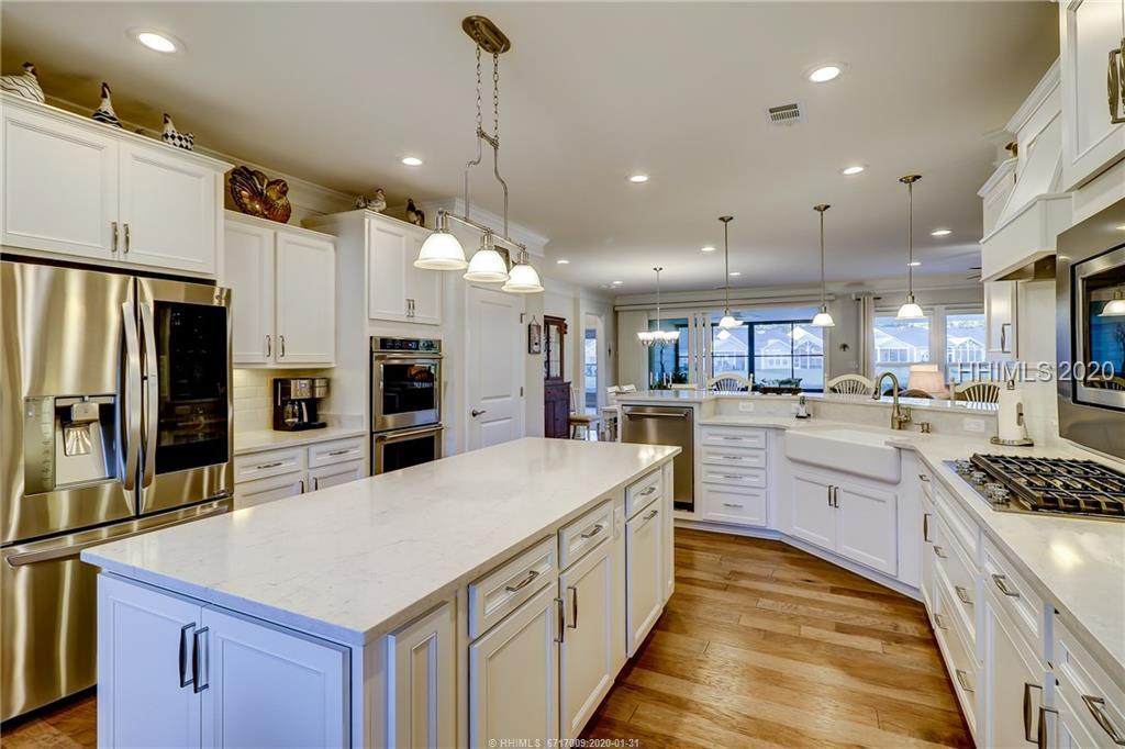 690 Palmdale Lane - Photo 1 690 Palmdale Lane - Photo 1