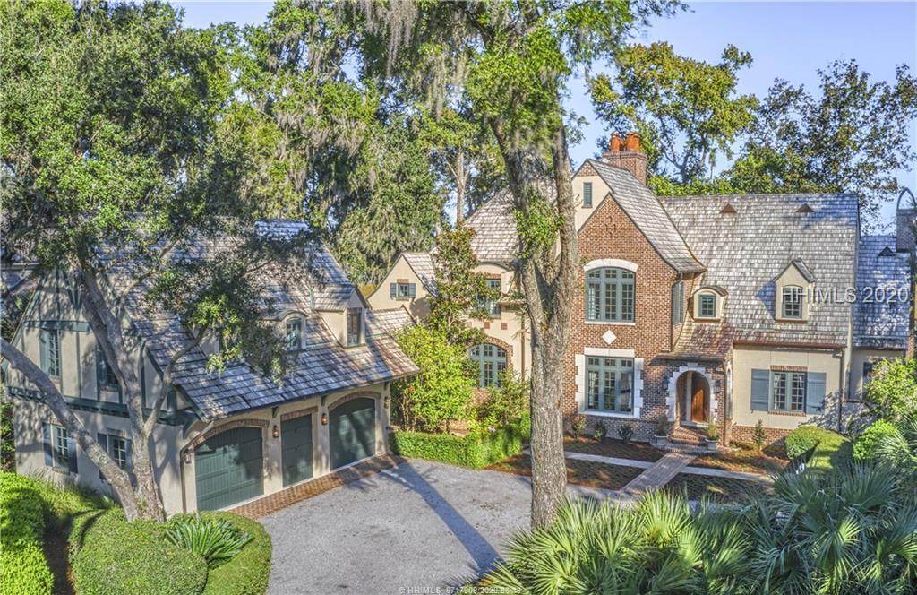 91 Oak Tree Road - Photo 1
