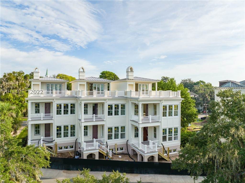 1109 Bay Street - Photo 1