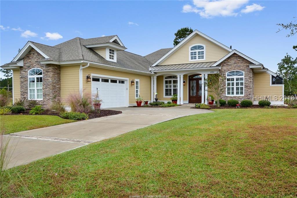 1095 Club Way - Photo 1