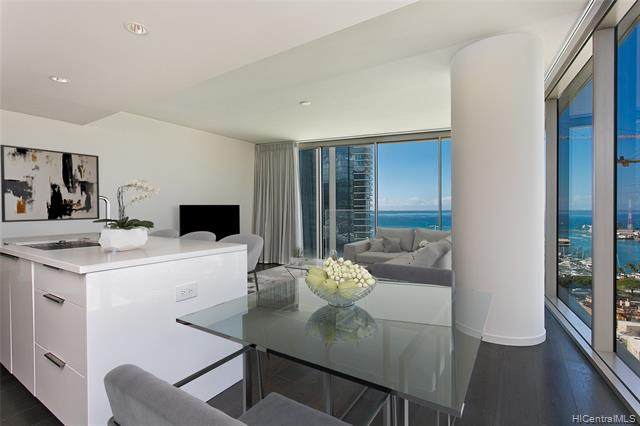 1001 Queen Street - Photo 1
