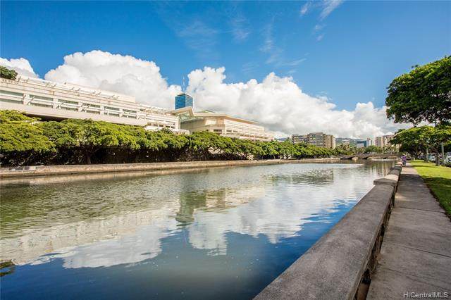 1621 Ala Wai Boulevard - Photo 1
