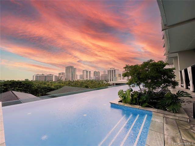 383 Kalaimoku Street - Photo 1