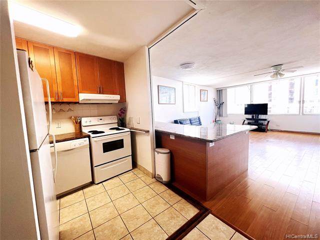 435 Seaside Avenue - Photo 1