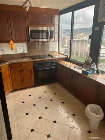343 Hobron Lane - Photo 1