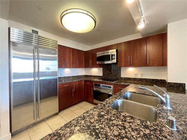 600 Queen Street - Photo 1