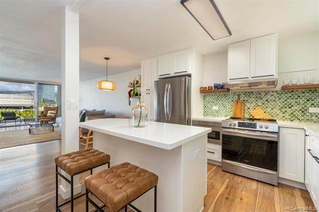 1717 Ala Wai Boulevard - Photo 1
