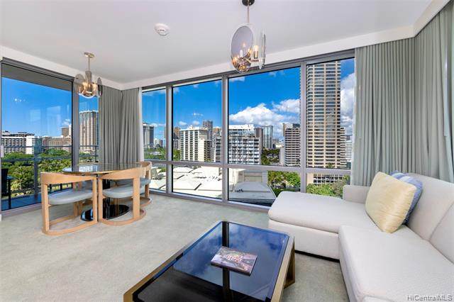 383 Kalaimoku Street - Photo 1