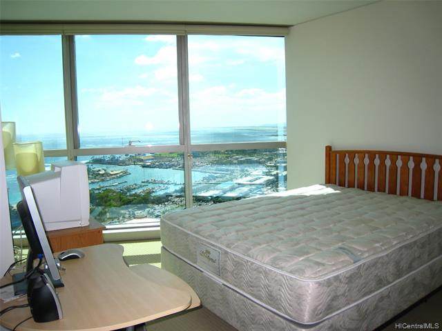 1177 Queen Street - Photo 1