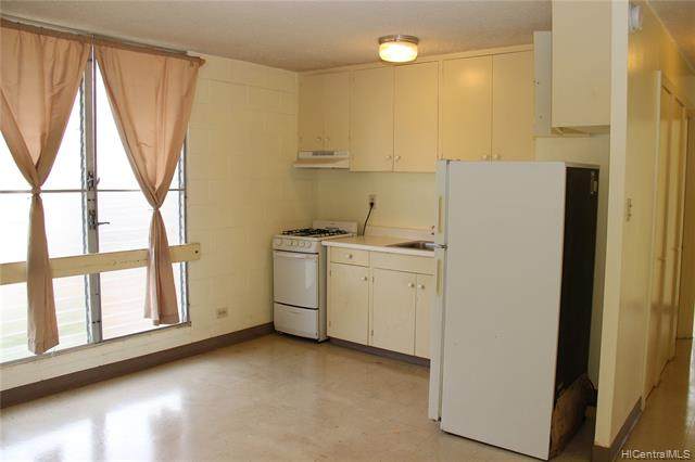 409 Iolani Avenue - Photo 1