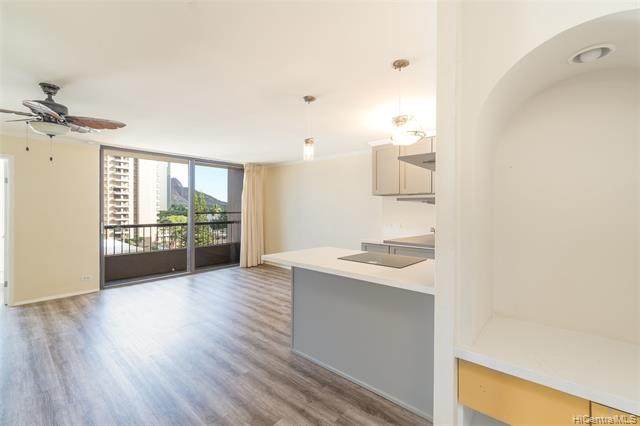 320 Liliuokalani Avenue - Photo 1