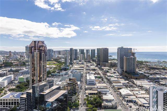 600 Queen Street - Photo 1