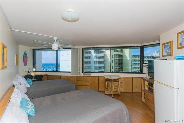 1700 Ala Moana Boulevard - Photo 1