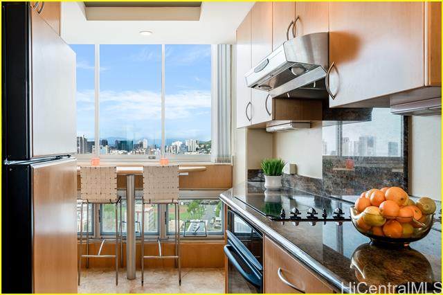 1212 Punahou Street - Photo 1