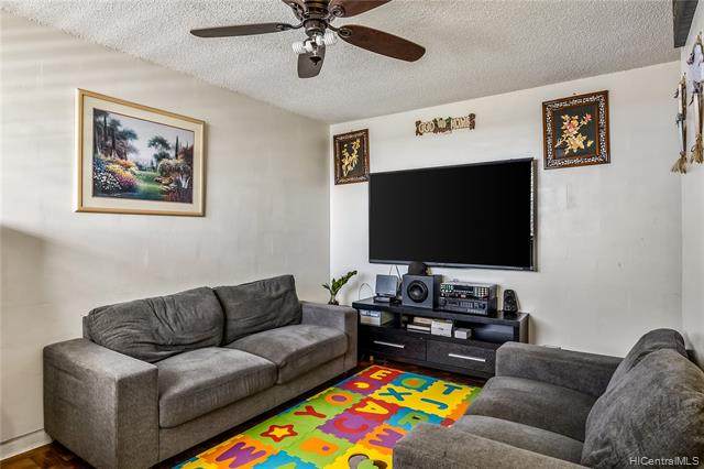 1514 Dillingham Boulevard - Photo 1