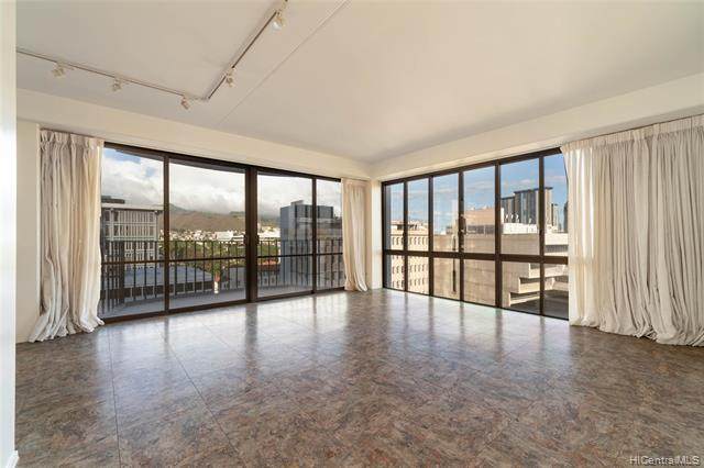 700 Richards Street - Photo 1