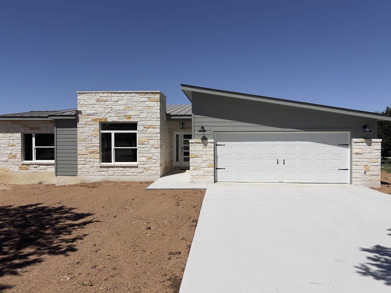 2905 Hi Mesa - Photo 1