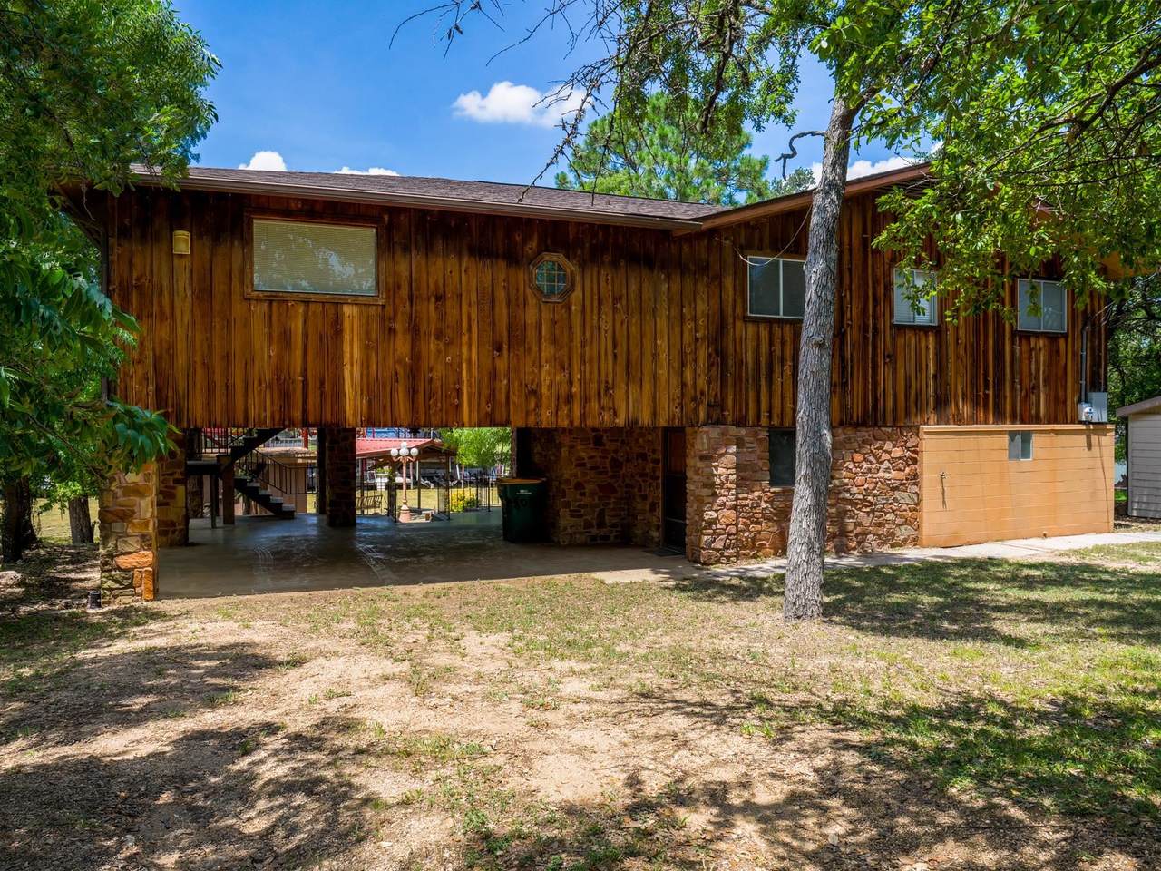 805 Woodland Hills Drive - Photo 1