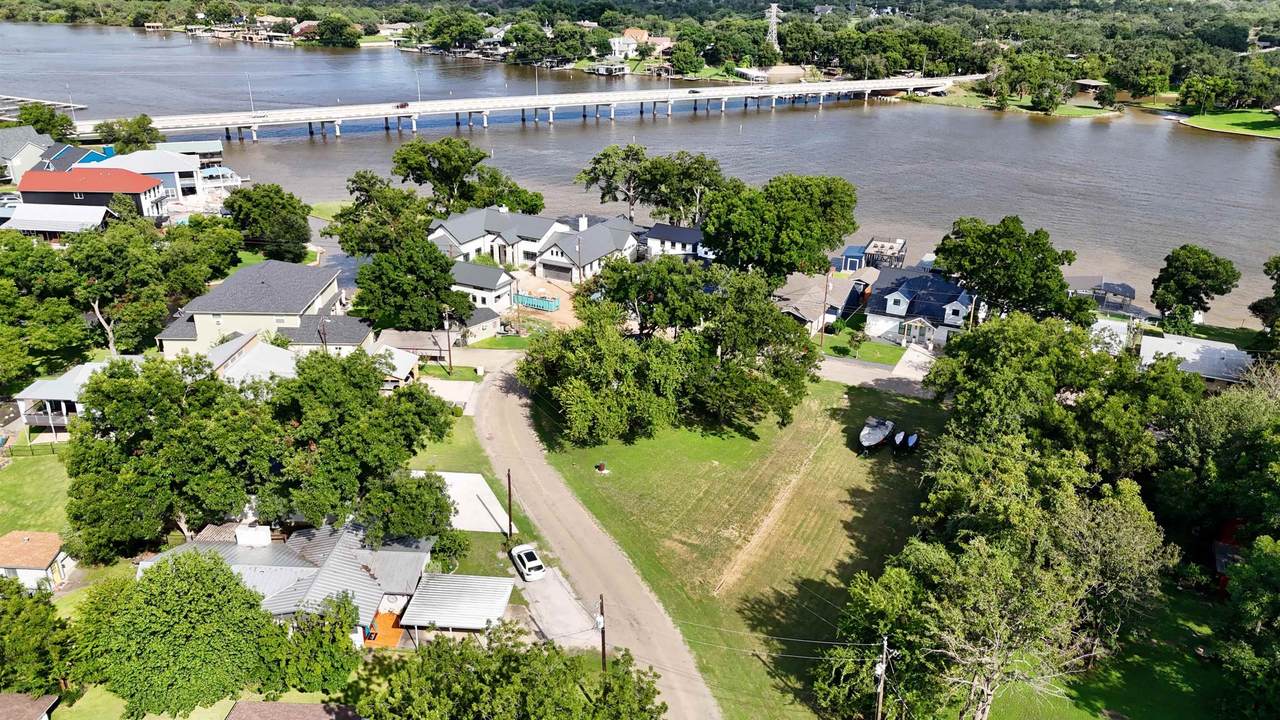 1615 Bluebonnet Lane - Photo 1