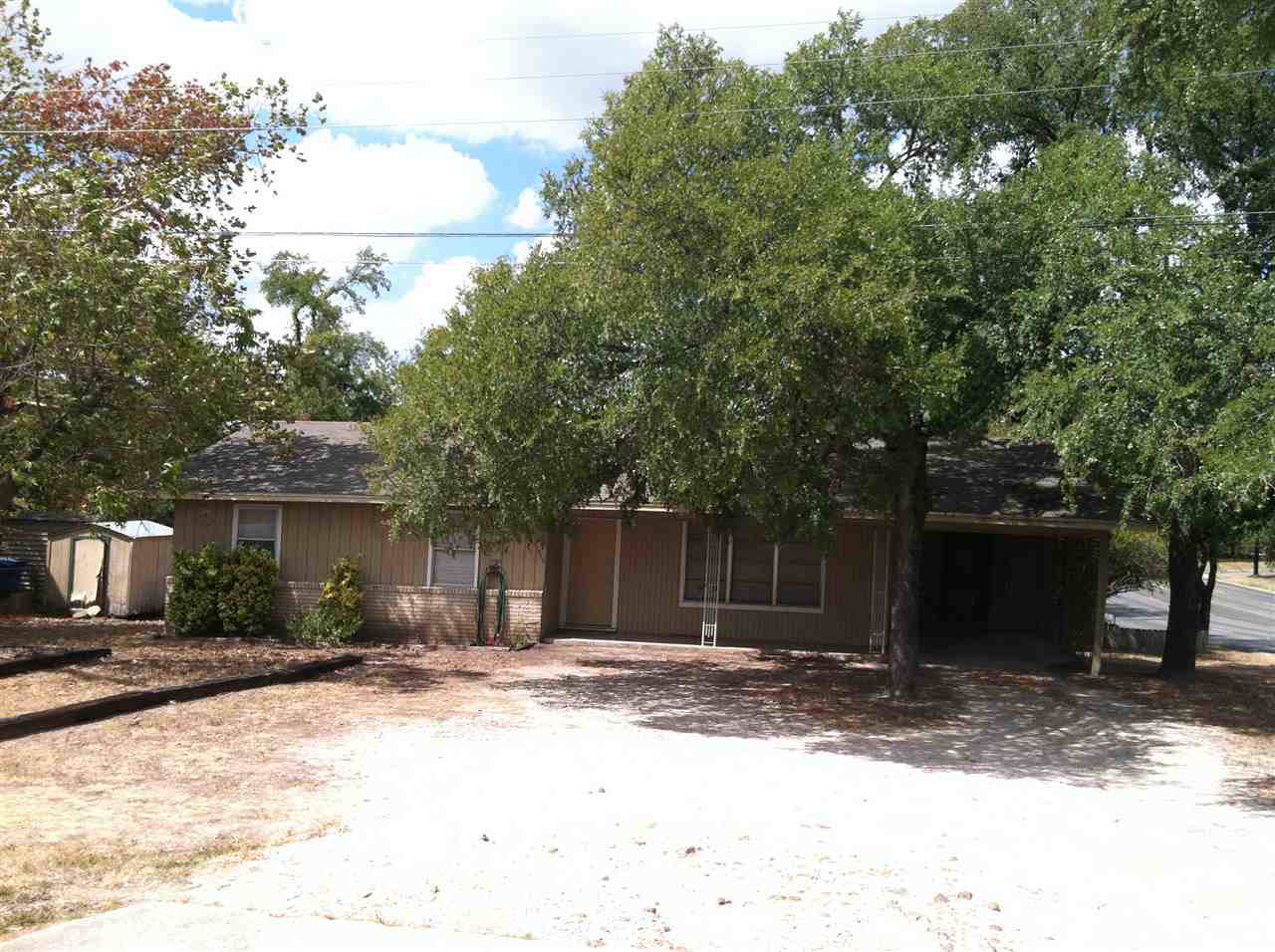910 Avenue F - Photo 1