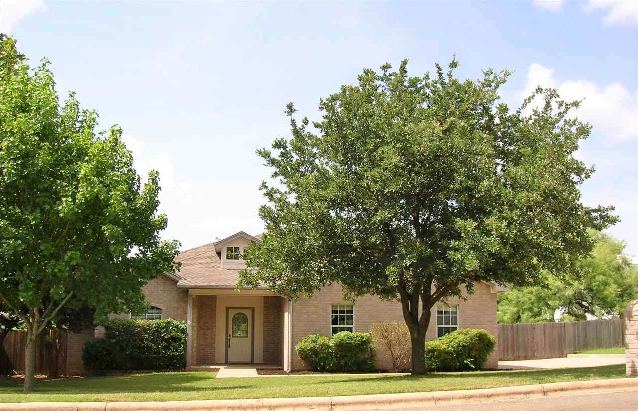 169 Broadmoor - Photo 1