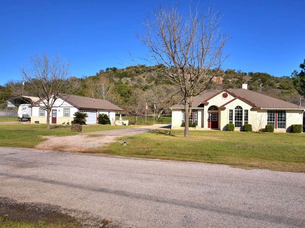 303 Mountain View - Photo 1