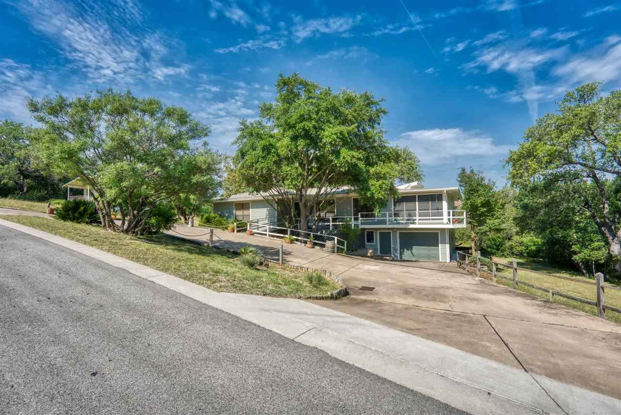 2906 Blue Jay Drive - Photo 1