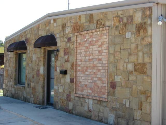 2104 11th Street - Photo 1